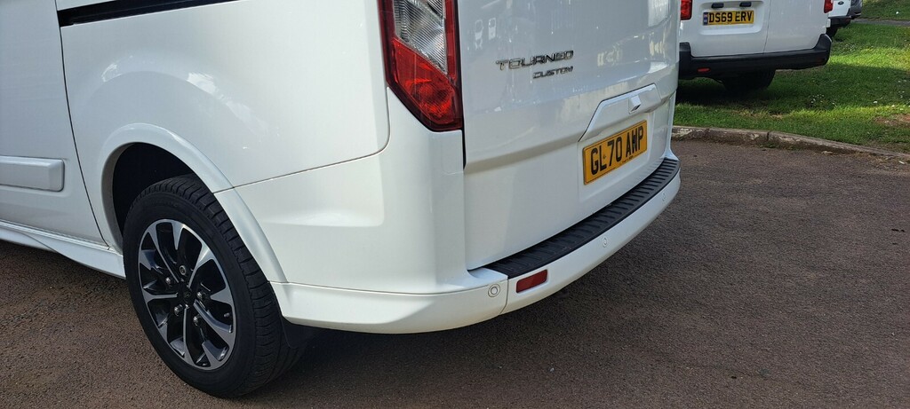 Ford Tourneo Custom 2.0 Ecoblue 105Ps Low Roof 8 Seater Zetec #42