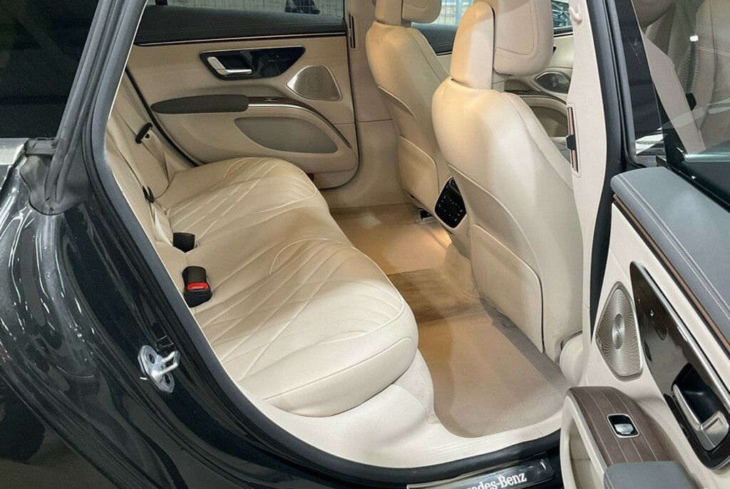 Mercedes-Benz EQS Hatchback White #8