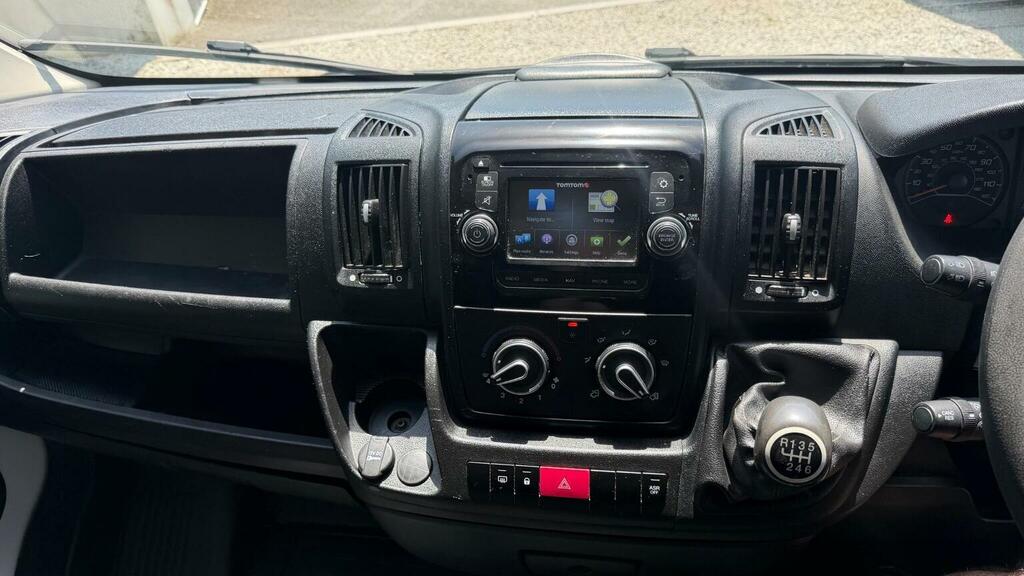 Peugeot Boxer Hdi L4 H2 17 Seater U4991 White #29