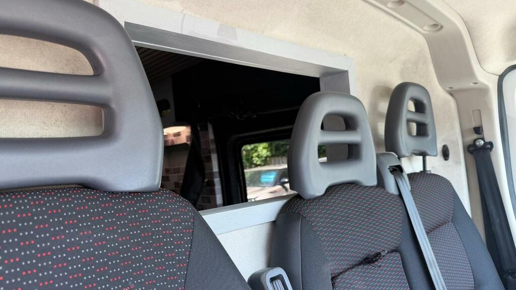 Peugeot Boxer Hdi L4 H2 17 Seater U4991 White #20