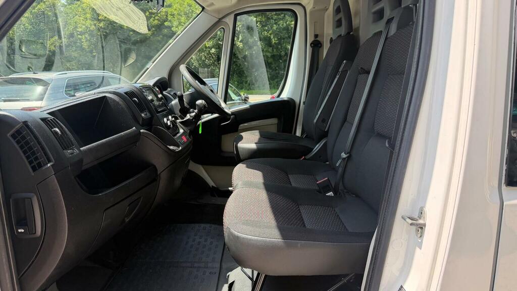 Peugeot Boxer Hdi L4 H2 17 Seater U4991 White #18