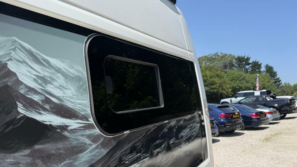 Peugeot Boxer Hdi L4 H2 17 Seater U4991 White #15