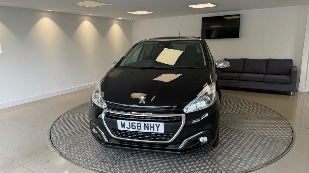 Peugeot 208 Hatchback 1.2 Puretech Tech Edition Euro 6 Ss 5 WJ68NHY Black #4