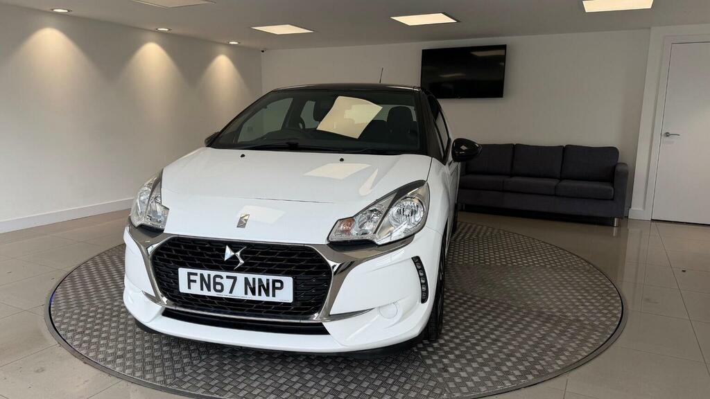DS DS 3 Hatchback 1.2 Puretech Chic Euro 6 201767 White #5