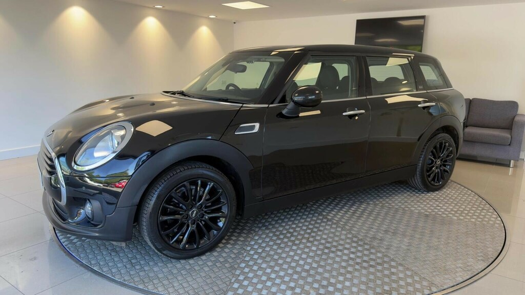 Mini Clubman 1.5 Cooper Black Pack Euro 6 Ss 6Dr Black