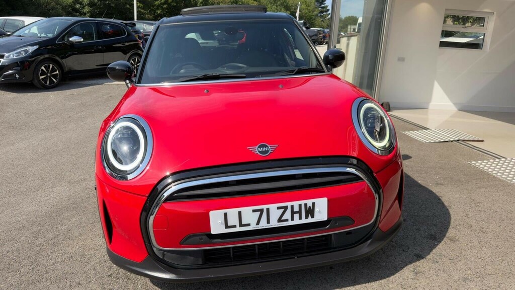 Mini Hatch Hatchback 1.5 Cooper Exclusive Steptronic Euro 6 LL71ZHW Red #3