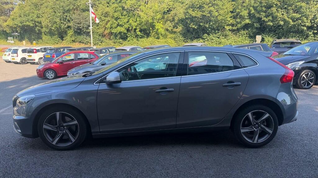 Volvo V40 2.0 D4 R-design Nav Euro 6 Ss Grey #4