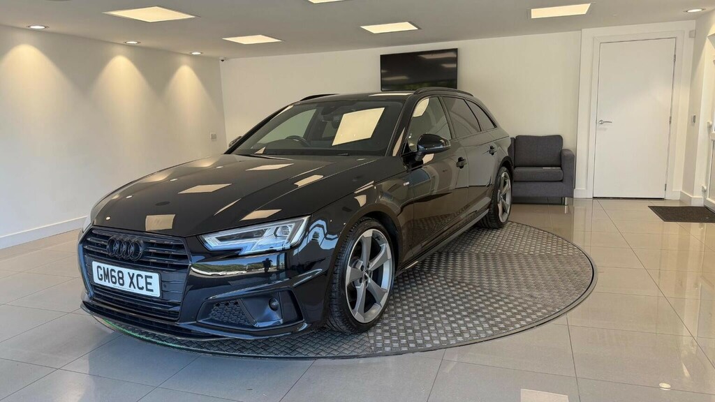 Audi A4 Avant Estate 2.0 Tfsi 40 Black Edition S Tronic Euro 6 Black #4