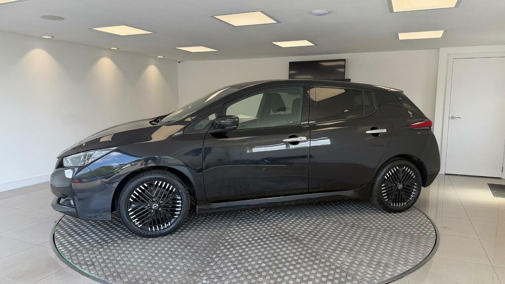 Nissan Leaf Hatchback 39Kwh N-connecta 202272 Black #3