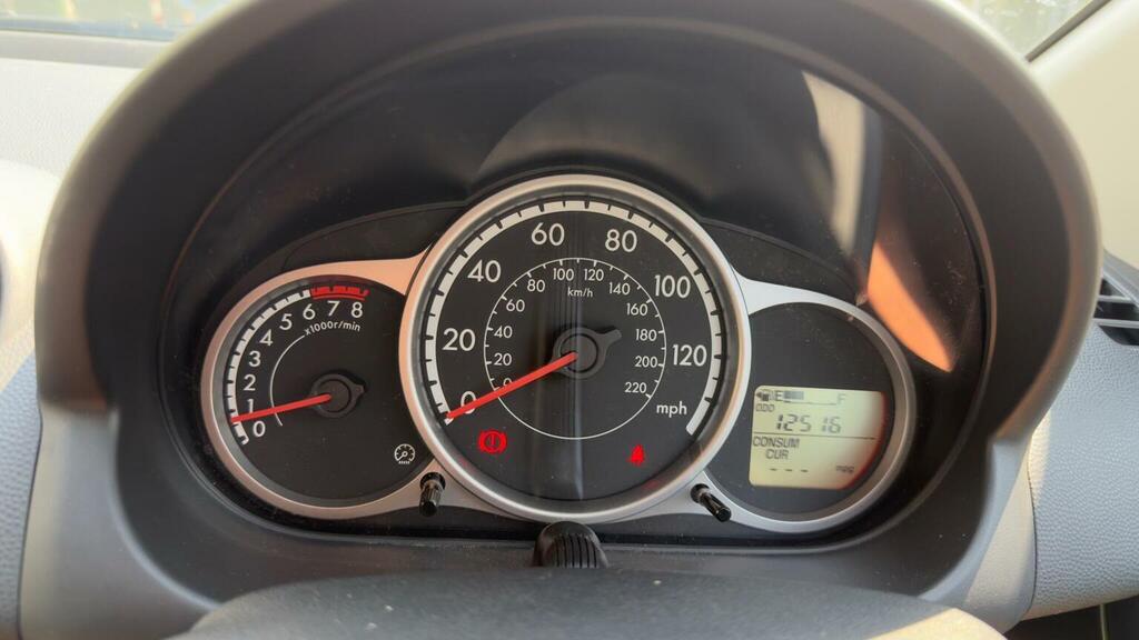 Mazda 2 1.3 Sport Colour Edition Euro 5 White #6
