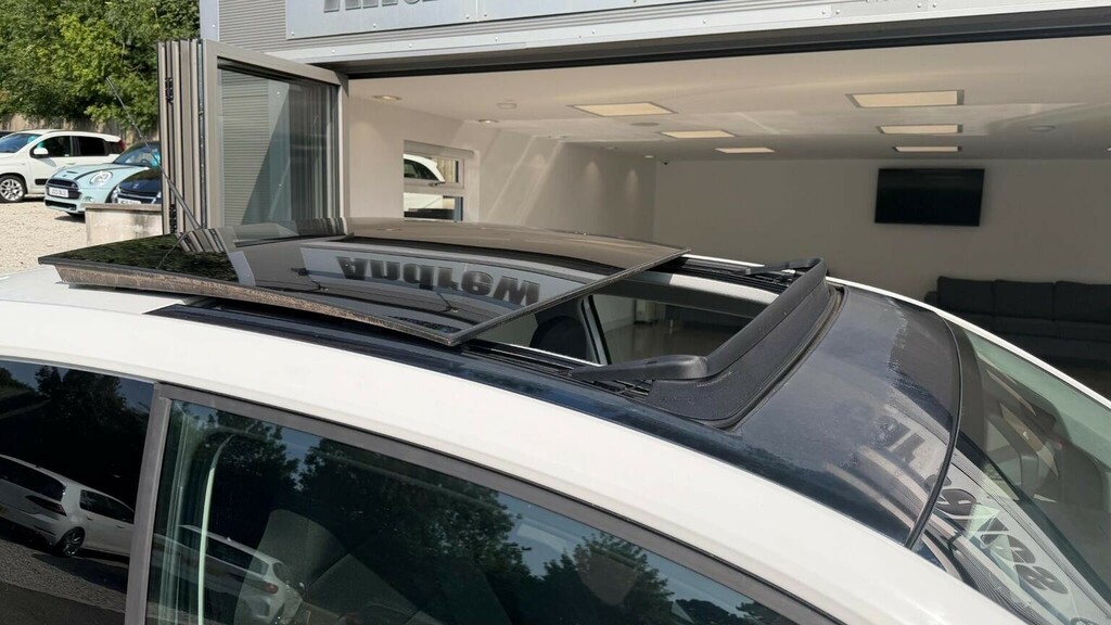 Seat MII 2013 1.0 Toca 59 Bhp White #13