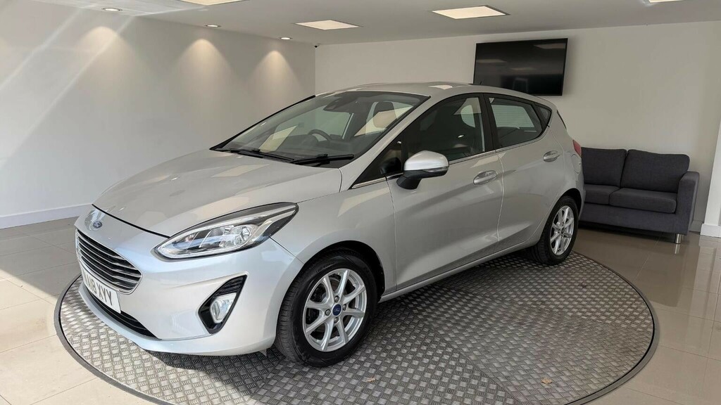 Ford Fiesta 1.1 Ti-vct Zetec Euro 6 Ss Silver