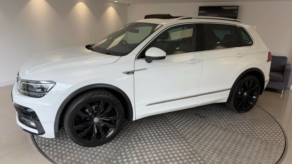Volkswagen Tiguan 2.0 Tdi R-line Dsg 4Motion Euro 6 Ss White #2