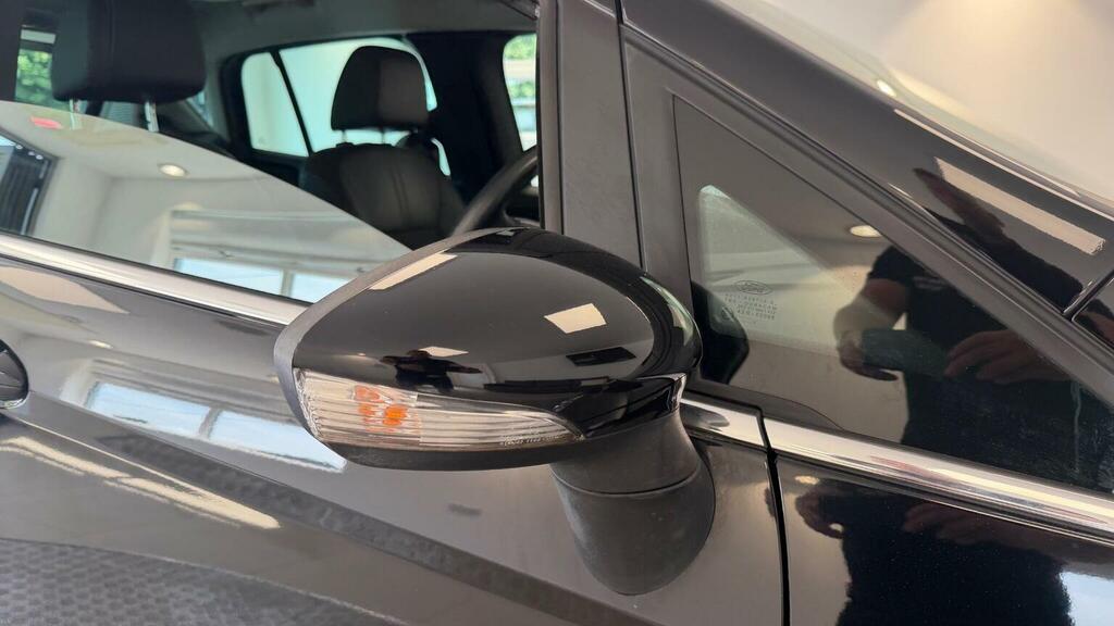 Ford B-Max 1.5 Tdci Zetec Navigator Euro 6 Ss Black #50