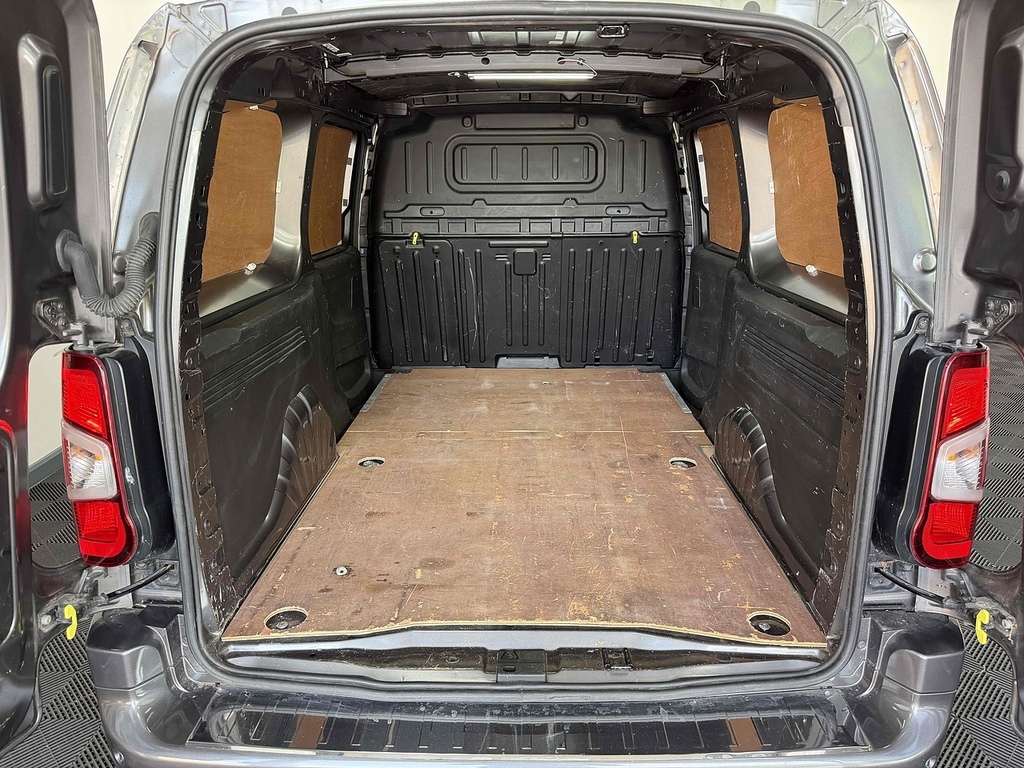 Vauxhall Combo-e Life 100Kw Se 50Kwh Grey #14