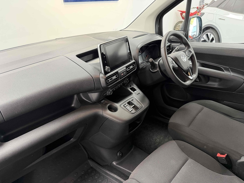 Vauxhall Combo-e Life 100Kw Se 50Kwh Grey #11