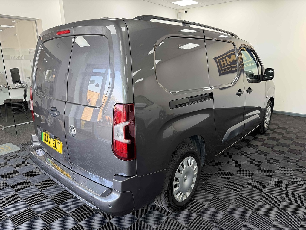 Vauxhall Combo-e Life 100Kw Se 50Kwh Grey #7