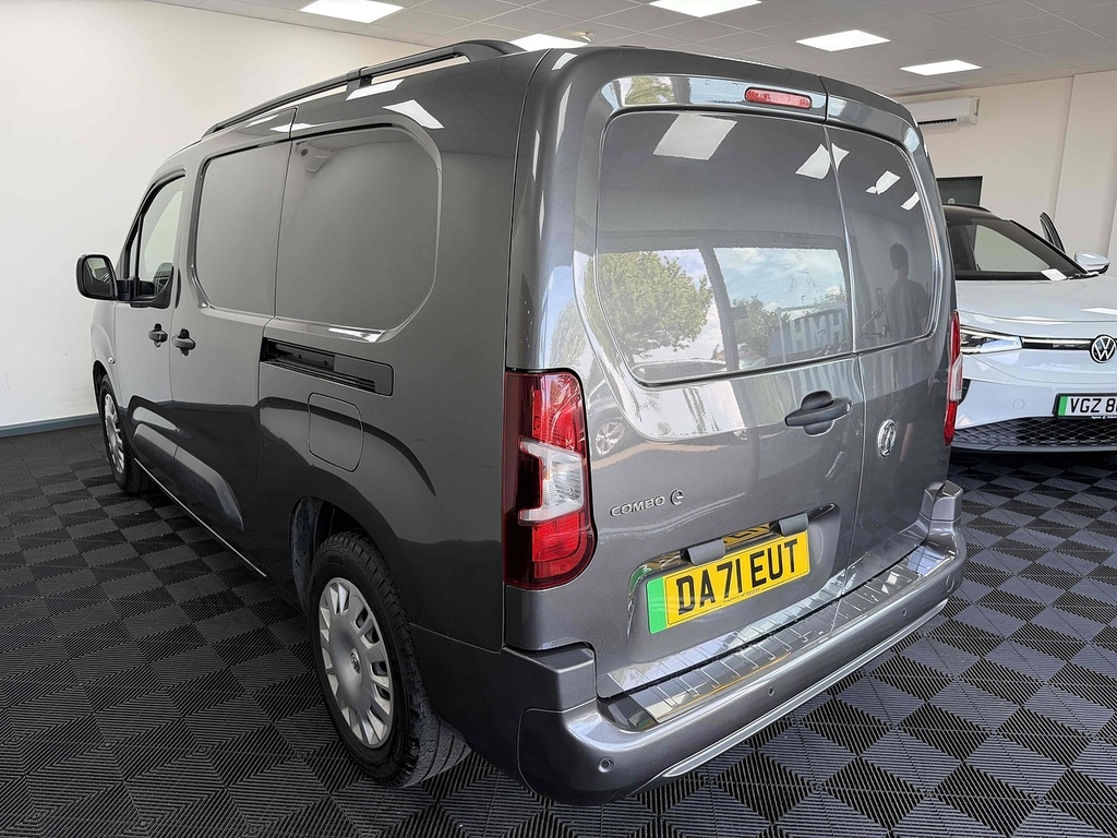 Vauxhall Combo-e Life 2300 50Kwh Sportive Panel Van 6Dr L2 Grey #5