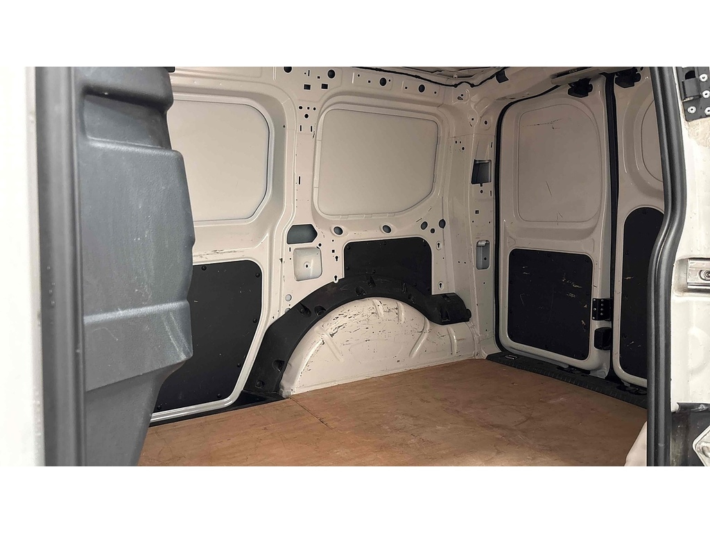 Volkswagen Caddy Tdi C20 Commerce White #5
