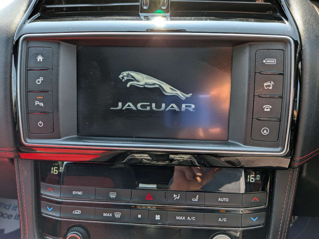 Jaguar F-Pace 2.0 D240 Portfolio Suv Grey #9