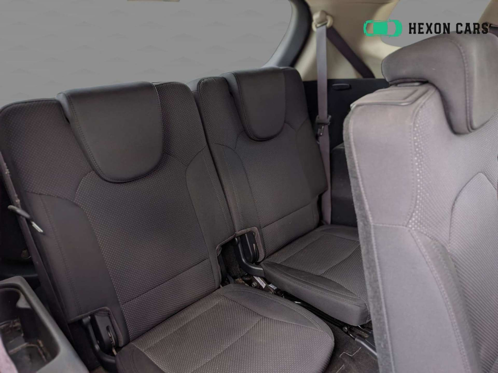 Kia Carens Mpv Silver #9