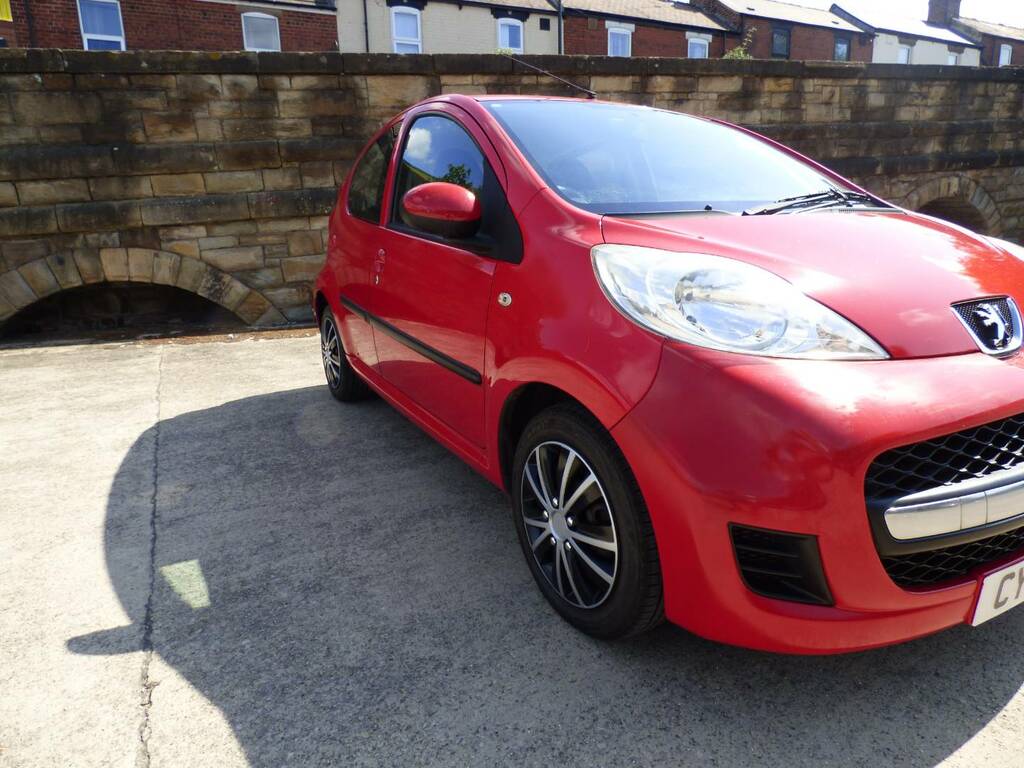 Peugeot 107 1.0 Urban Red #3