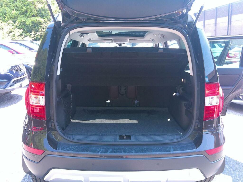 Skoda Yeti Yeti 2.0Tdi Scr 4X4 Laurinklement Outdoor Dsg Black #37
