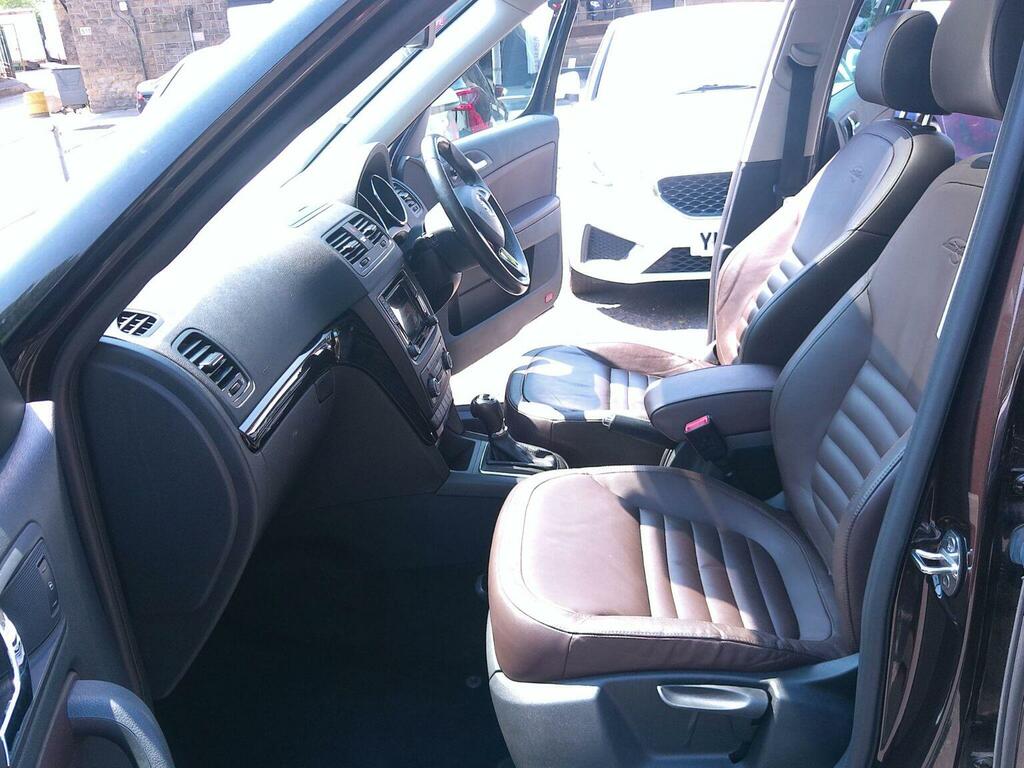 Skoda Yeti Yeti 2.0Tdi Scr 4X4 Laurinklement Outdoor Dsg Black #27