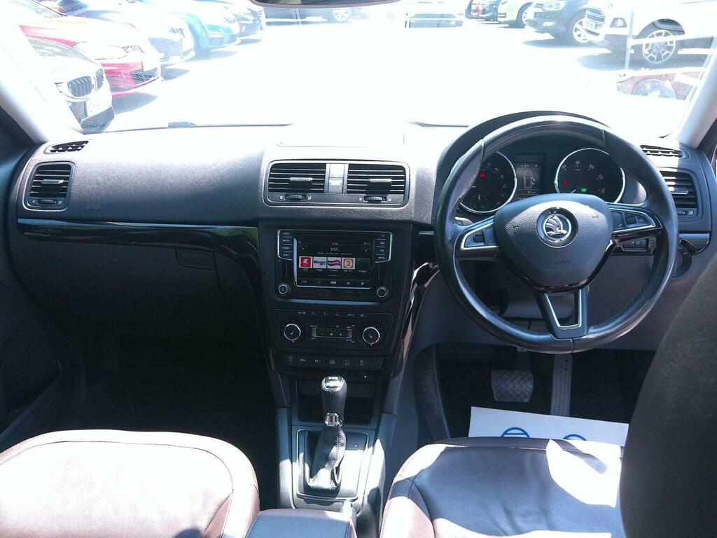 Skoda Yeti Yeti 2.0Tdi Scr 4X4 Laurinklement Outdoor Dsg Black #16