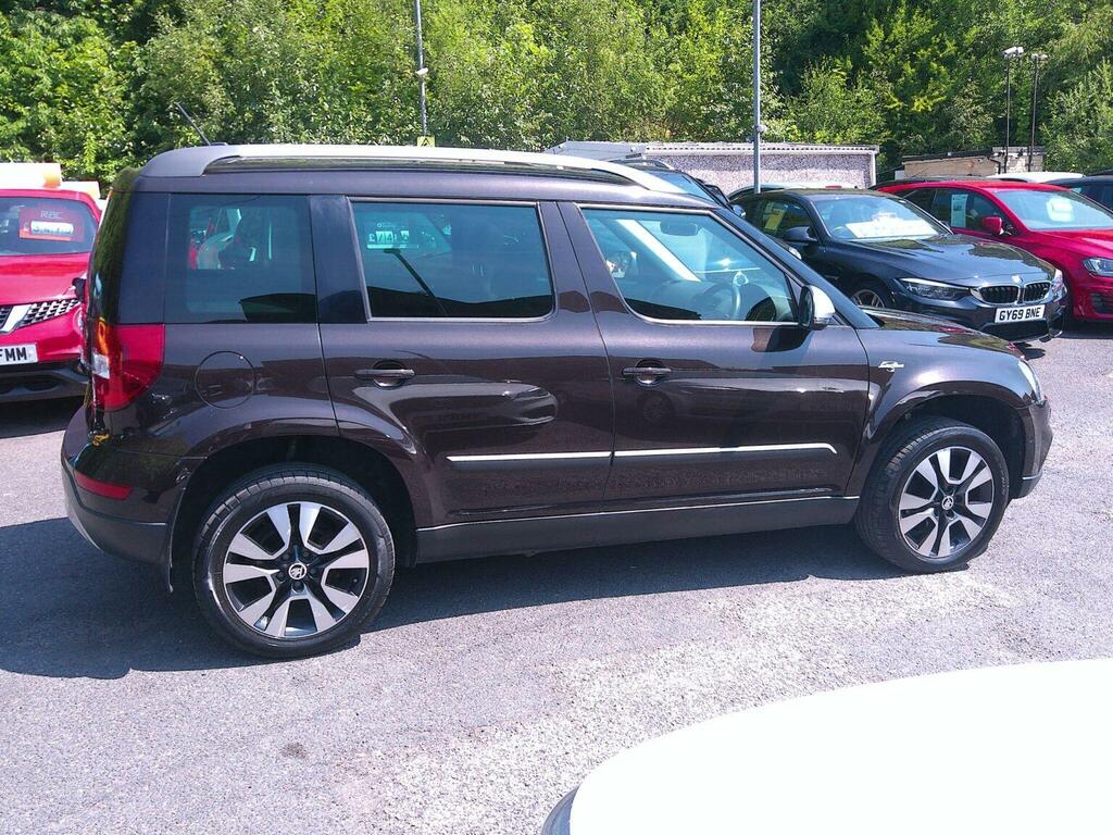 Skoda Yeti Yeti 2.0Tdi Scr 4X4 Laurinklement Outdoor Dsg Black #11