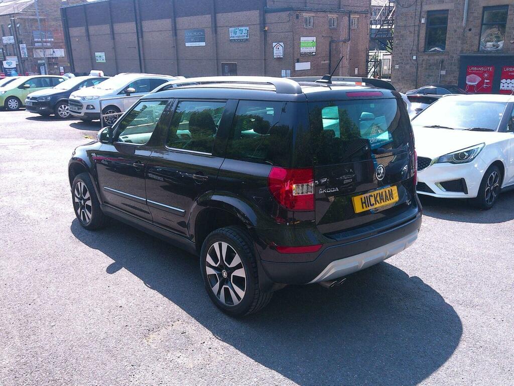 Skoda Yeti Yeti 2.0Tdi Scr 4X4 Laurinklement Outdoor Dsg Black #8
