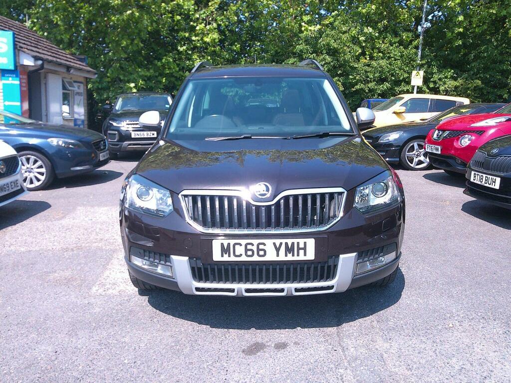 Skoda Yeti 2.0 Tdi Laurin Klement Outdoor Dsg 4Wd Euro 6 S Brown #2