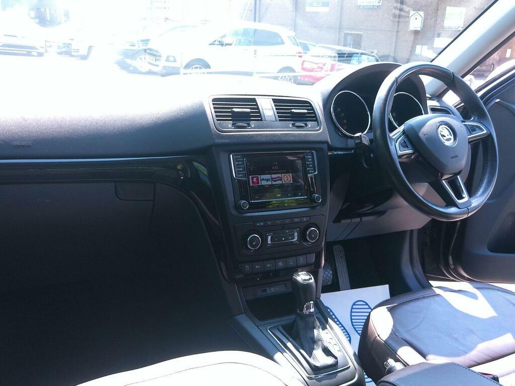 Skoda Yeti Yeti 2.0Tdi Scr 4X4 Laurinklement Outdoor Dsg Black #17