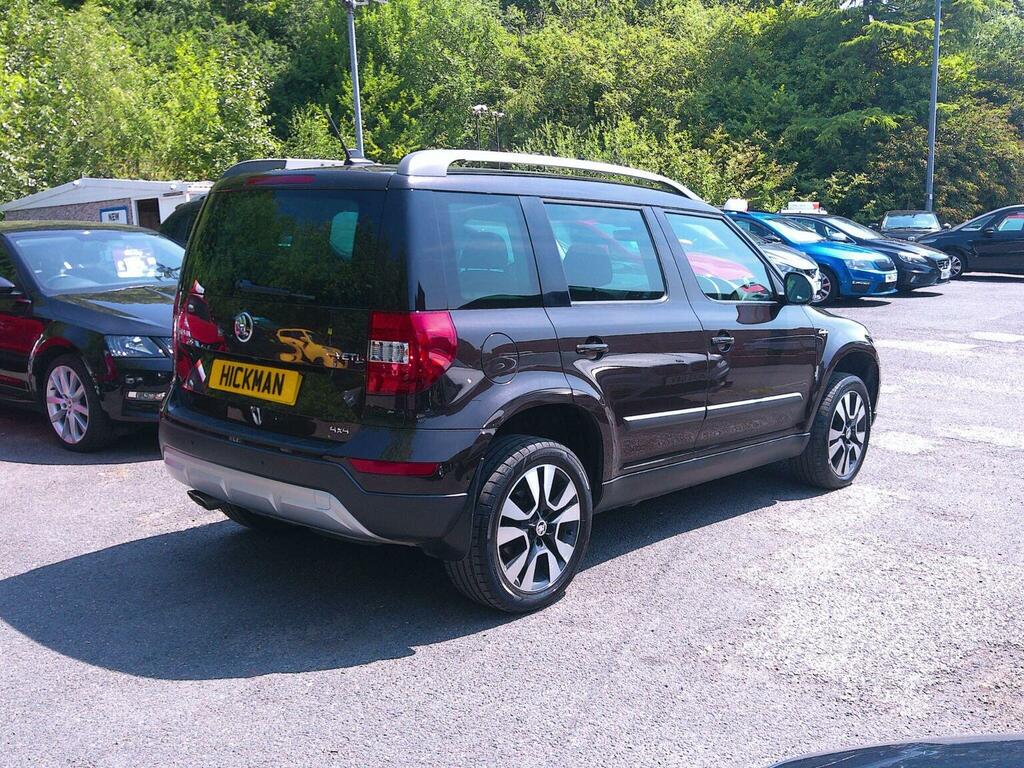 Skoda Yeti Yeti 2.0Tdi Scr 4X4 Laurinklement Outdoor Dsg Black #12