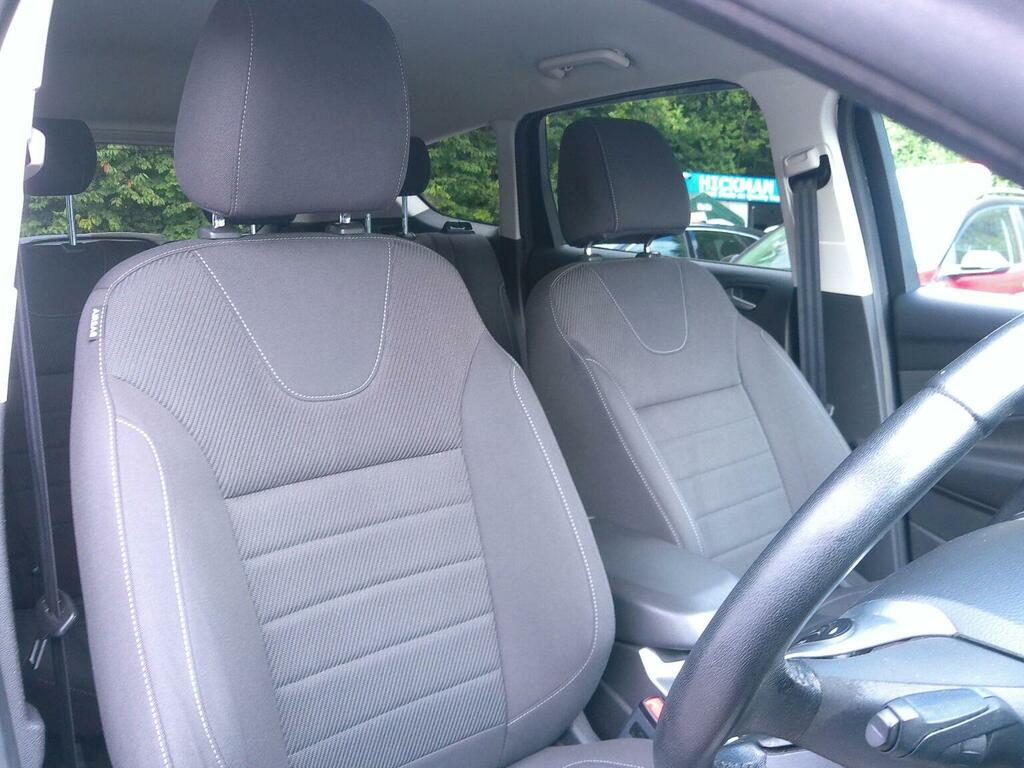 Ford Kuga 2.0 Tdci Titanium Awd Euro 5 White #16
