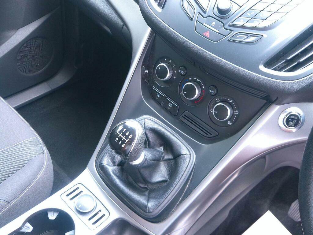 Ford Kuga 2.0 Tdci Titanium Awd Euro 5 White #21