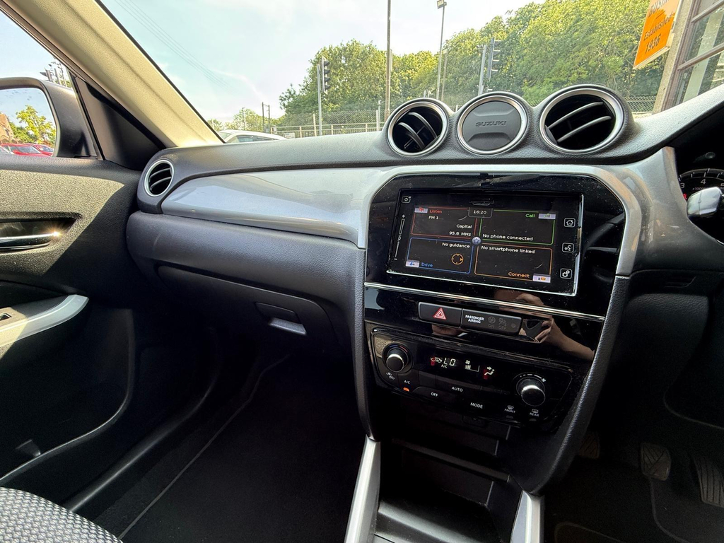 Suzuki Vitara Sz-t Suv Euro 6 Ss 120 Ps Black #22