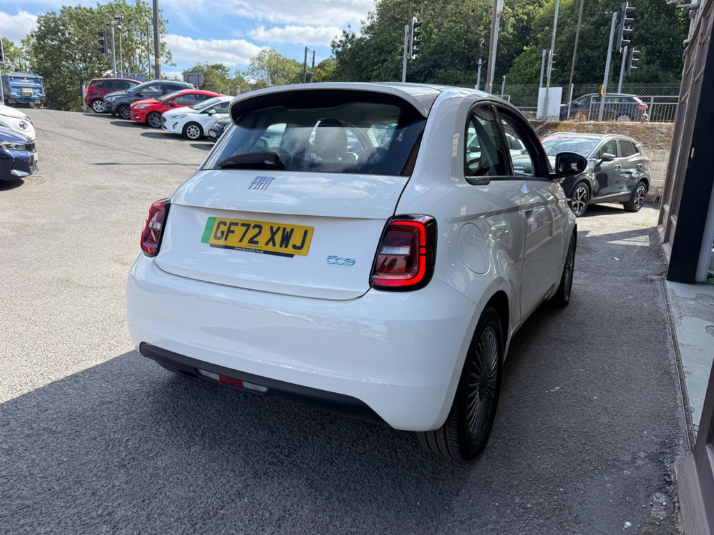 Fiat 500E 42Kwh Icon GF72XWJ White #4