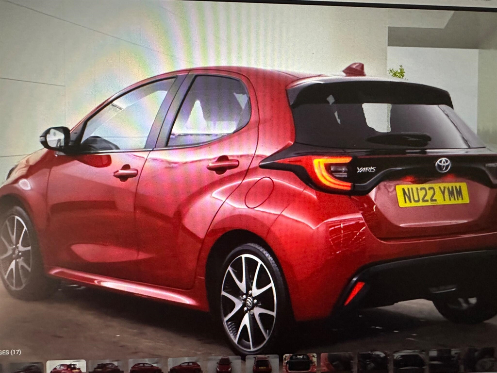 Toyota Yaris Dynamic Black #8