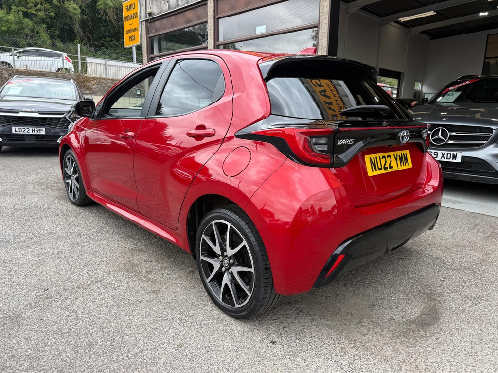 Toyota Yaris 1.5 Vvt-h Dynamic E-cvt Euro 6 Ss NU22YMM Red #4