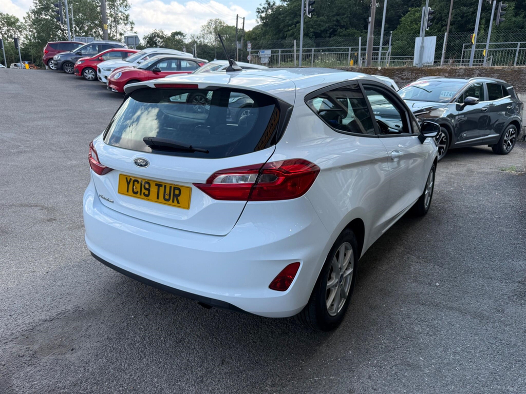Ford Fiesta Zetec White #6