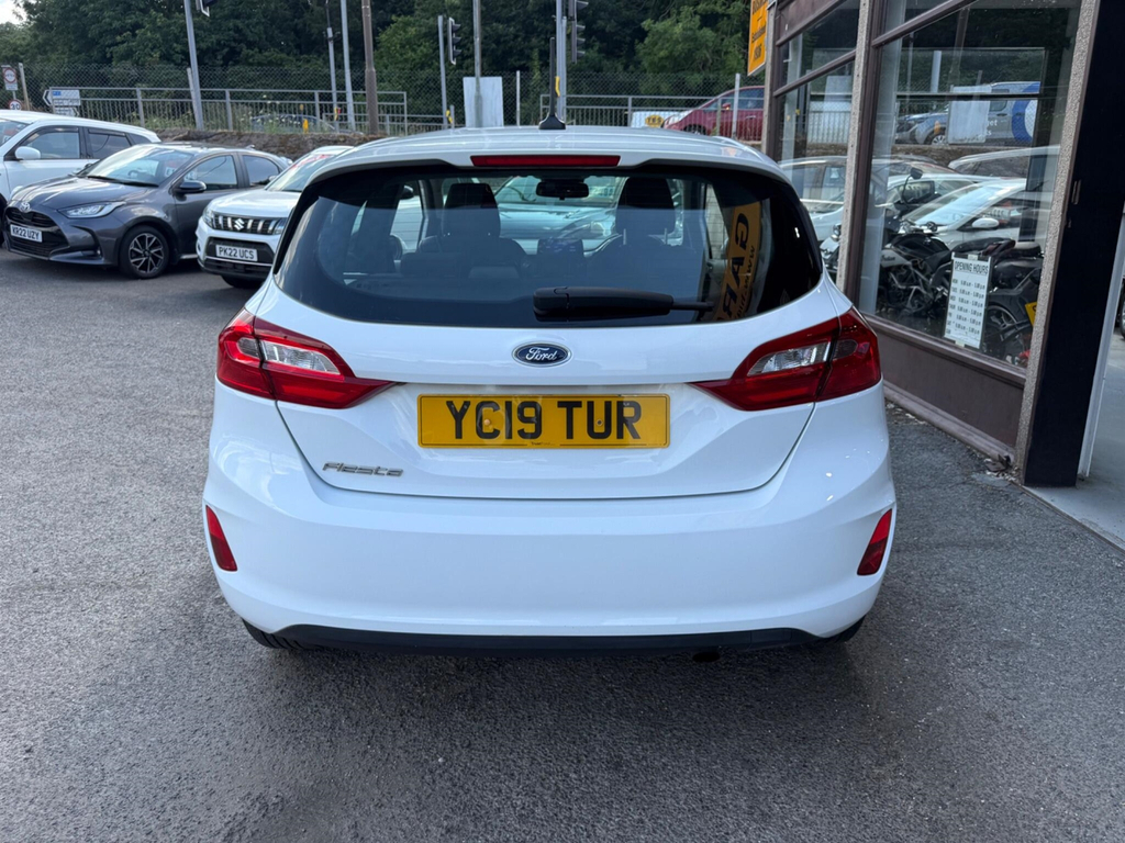 Ford Fiesta Zetec White #5