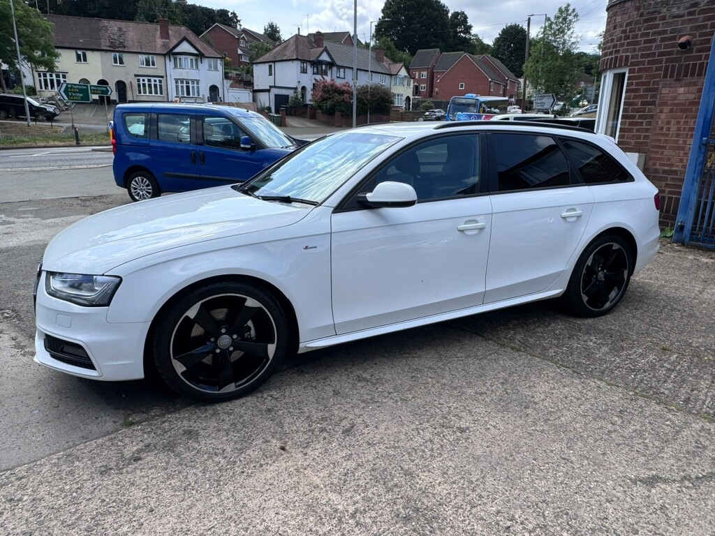 Audi A4 Avant 2.0 Tdi Black Edition ST12FJZ White #4