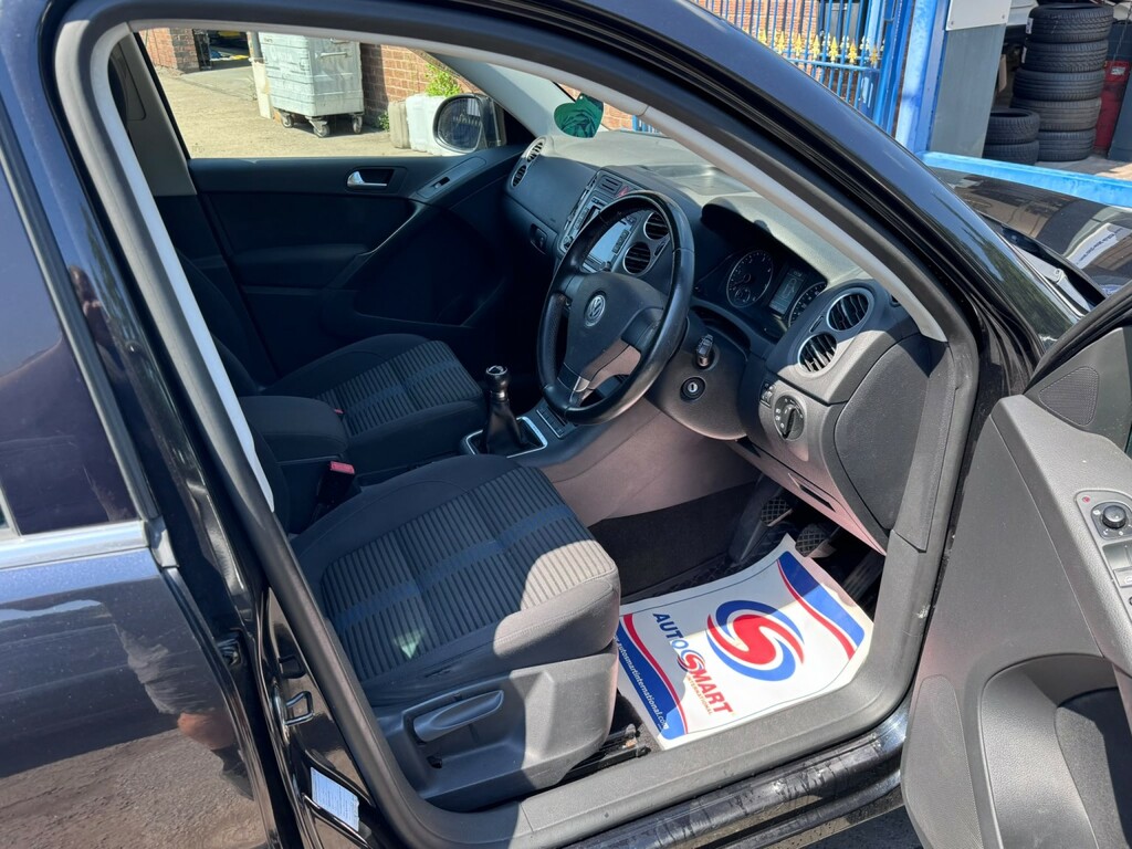 Volkswagen Tiguan 2.0 R Line Tdi 4Motion 170 Bhp Black #18