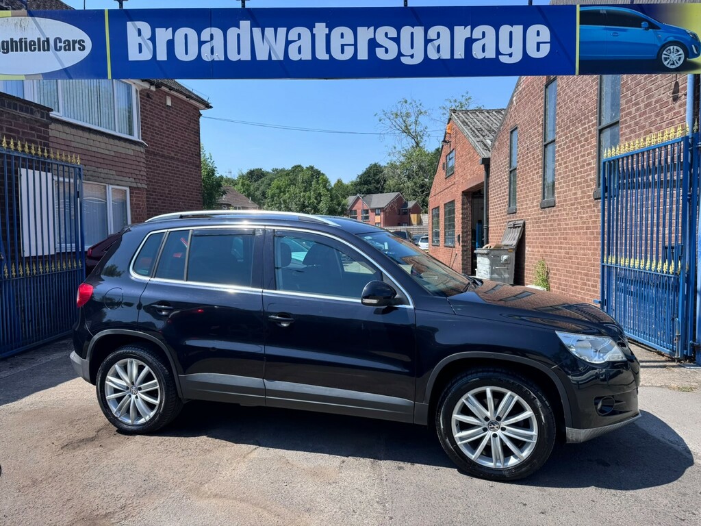 Volkswagen Tiguan 2.0 R Line Tdi 4Motion 170 Bhp Black #1