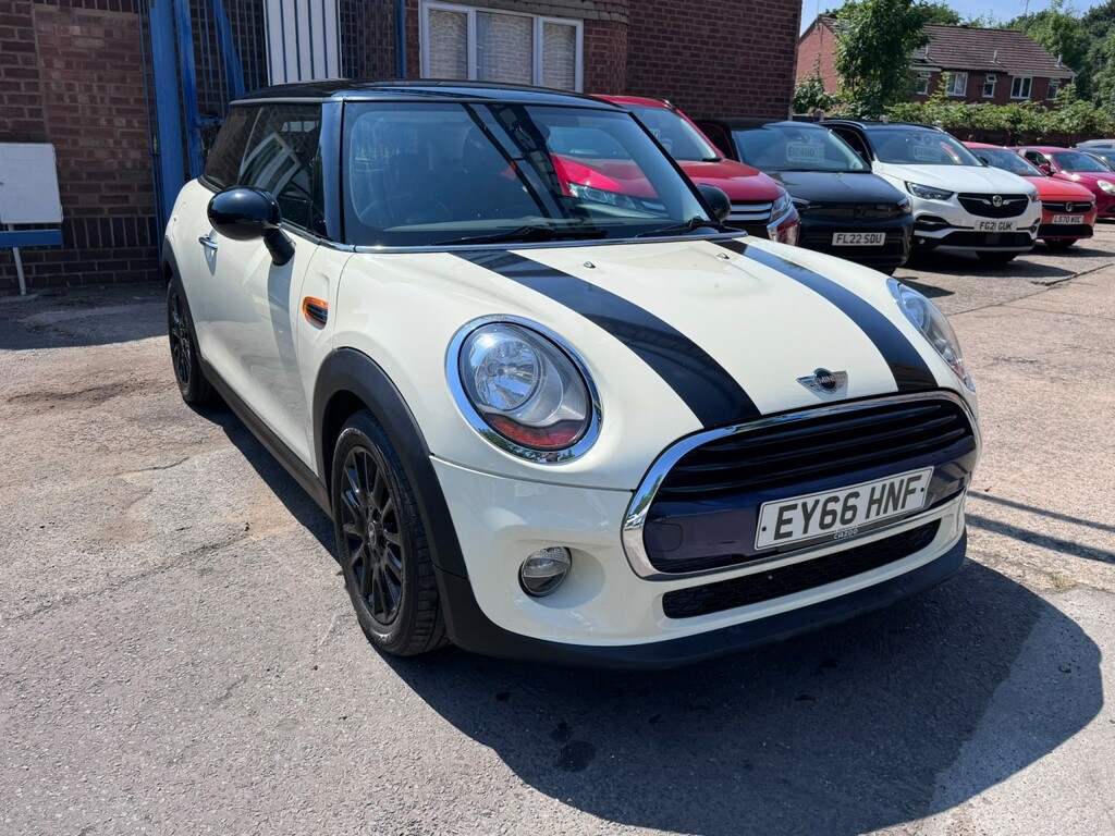 Mini Hatch 1.5 Cooper 3-Door Hatch White