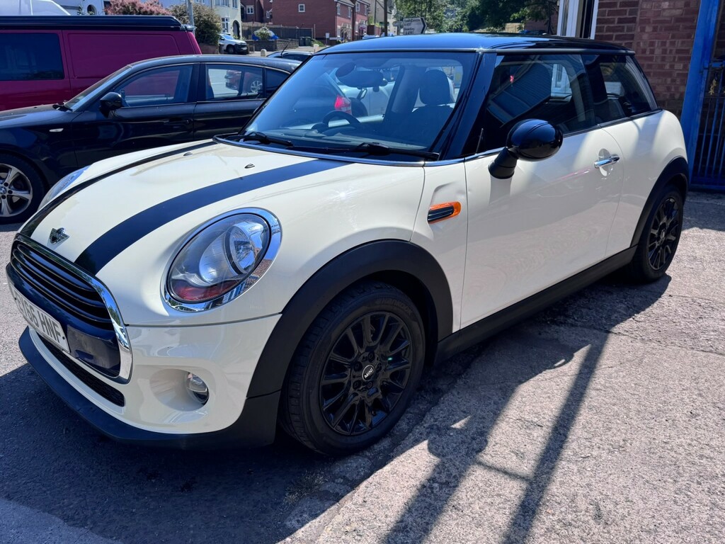 Mini Hatch 1.5 Cooper 3-Door Hatch White #5