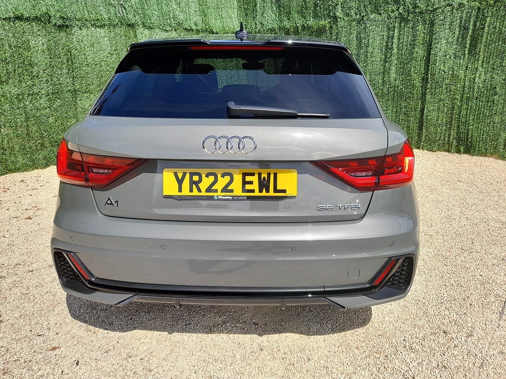 Audi A1 Tfsi Black Edition YR22EWL Grey #5