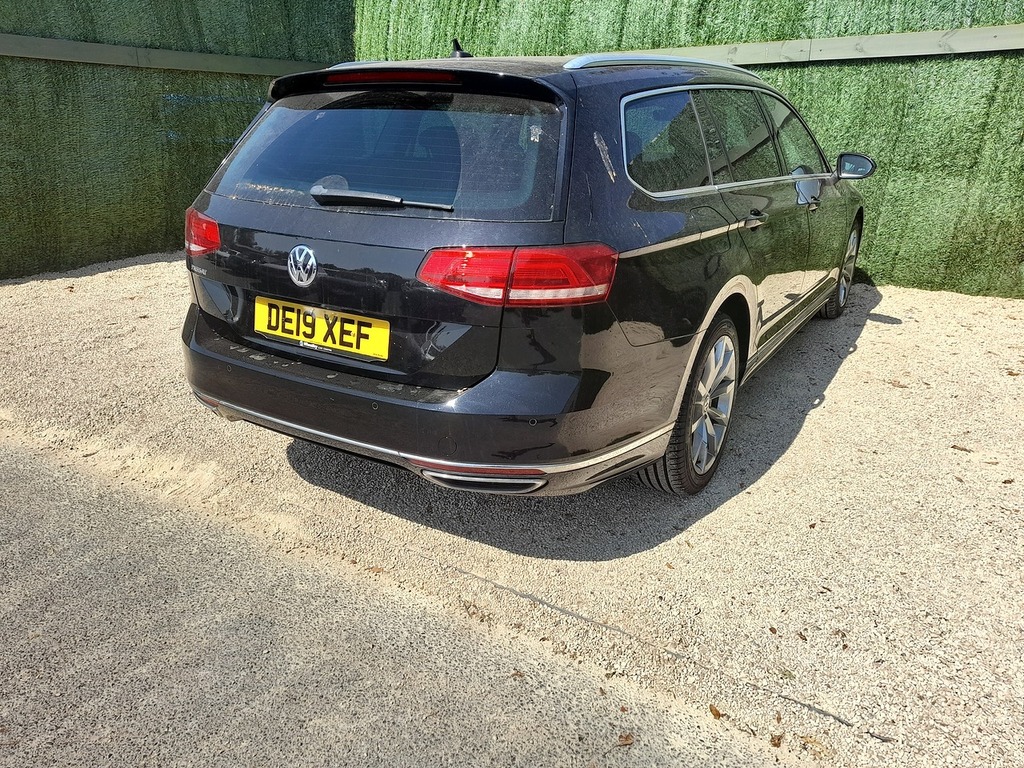 Volkswagen Passat Tsi Evo R-line Black #4