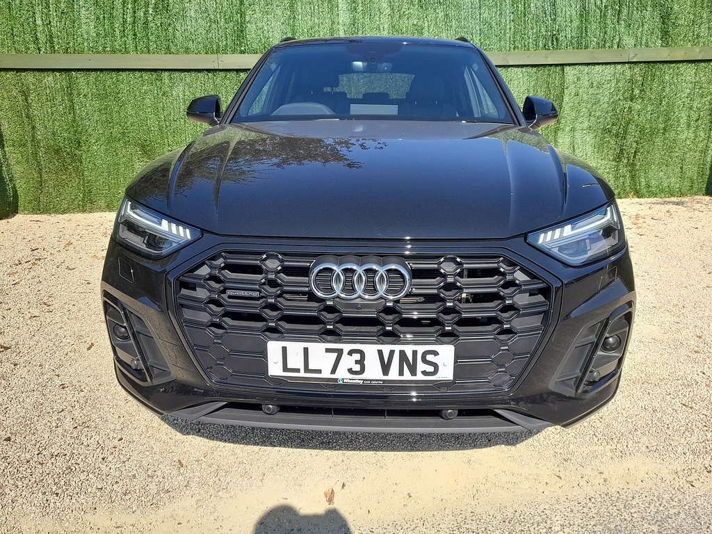 Audi Q5 Tfsie Edition 1 LL73VNS Black #3